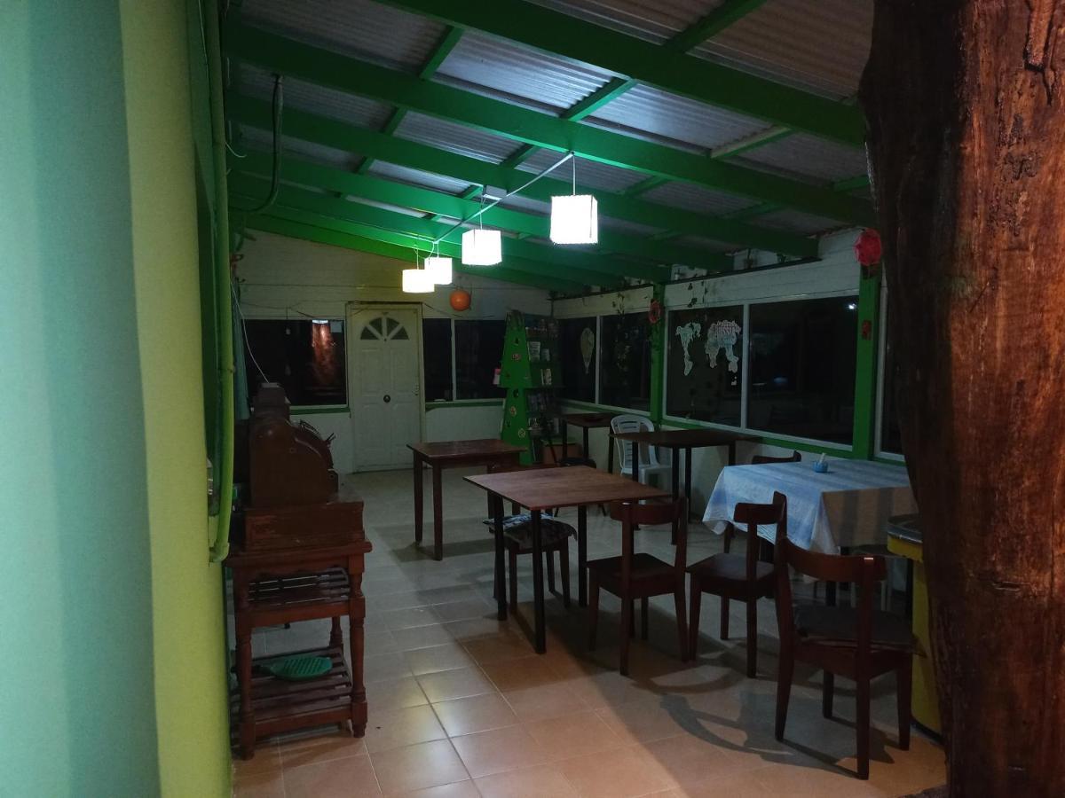 Complejo Aloha Hotel Puerto Piramides Luaran gambar