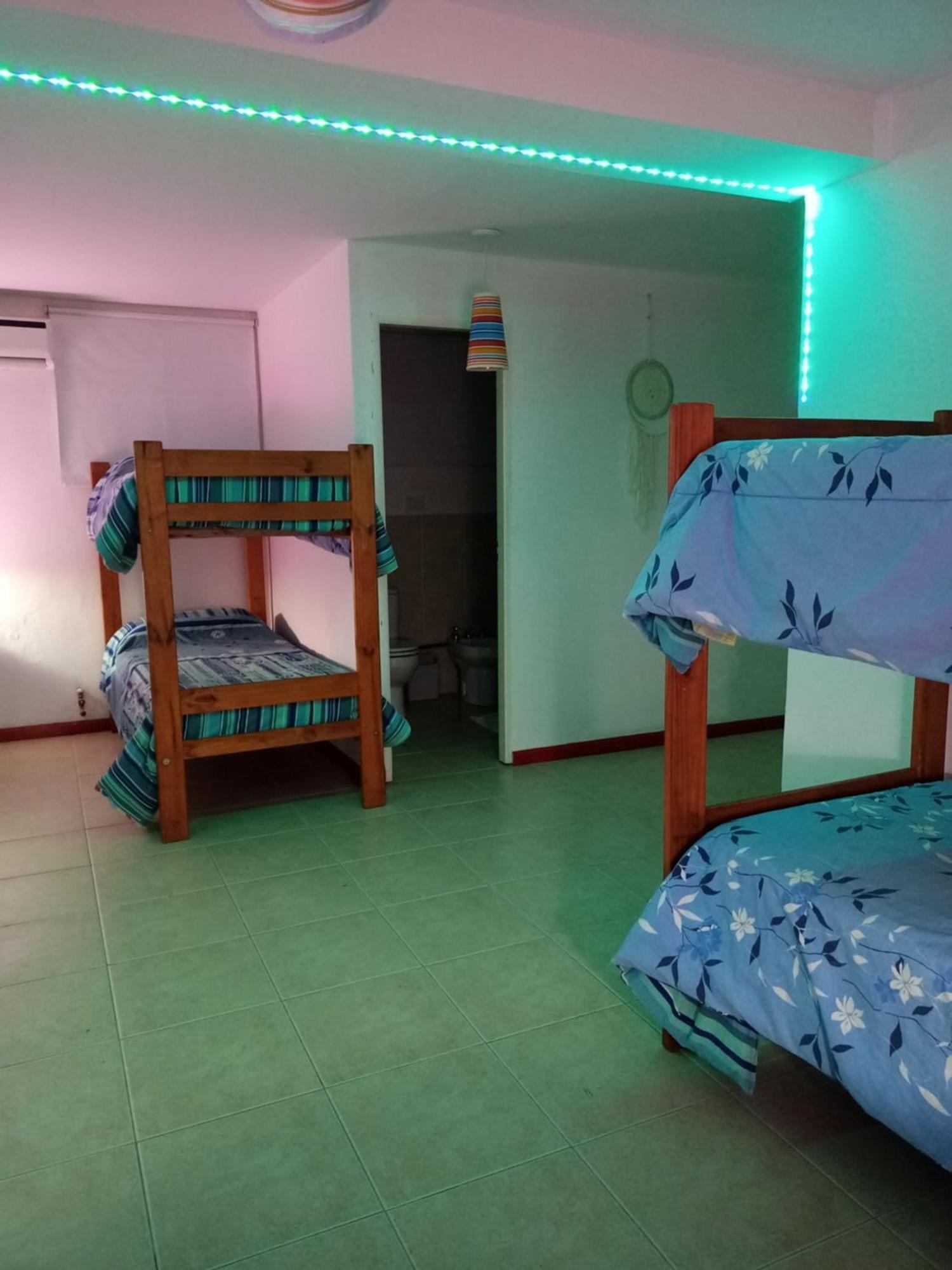 Complejo Aloha Hotel Puerto Piramides Bilik gambar